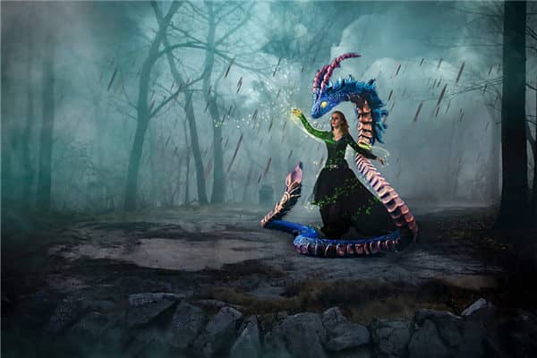 梦到了被蛇缠绕是什么意思