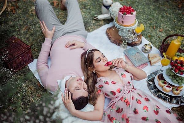 梦见跟别人睡觉