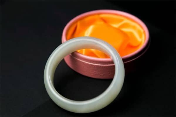 梦到了玉手链会是什么意思