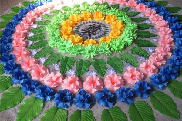 梦见死人用的花圈