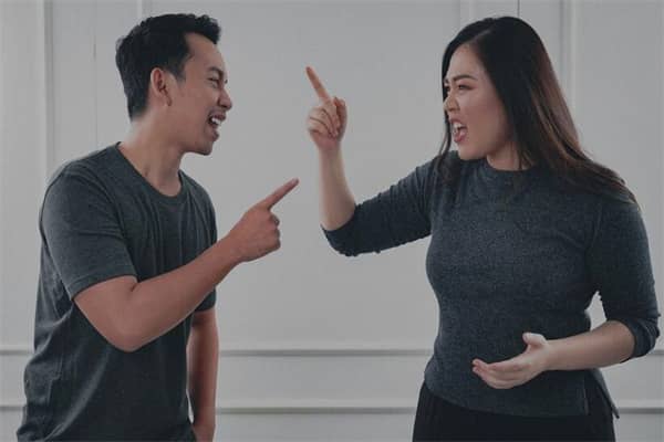 梦到和人吵架是什么意思