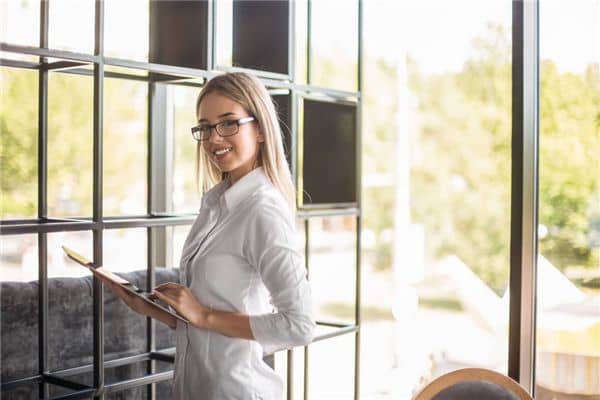 梦见女人的乳房