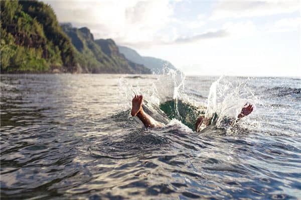 梦见落水里去了