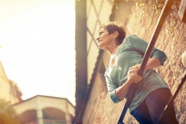 梦见死去的婆婆