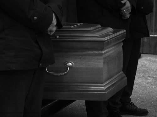 抬棺材